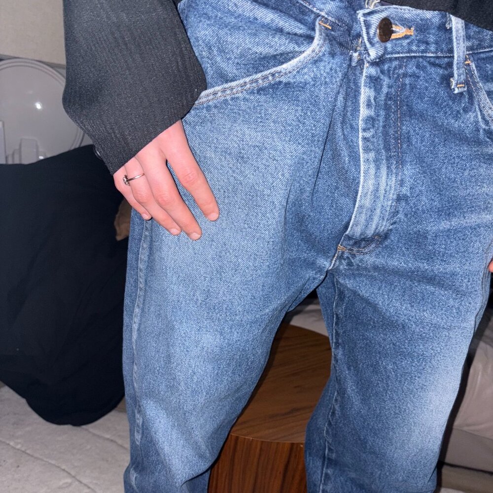 Vintage Rustler Distressed Medium Wash Denim Jeans 34 x 32